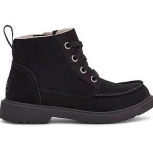 NEW UGG chelham weather boots size 3